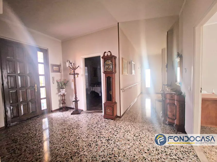 Immagine 20 di Villa in vendita  a Travagliato