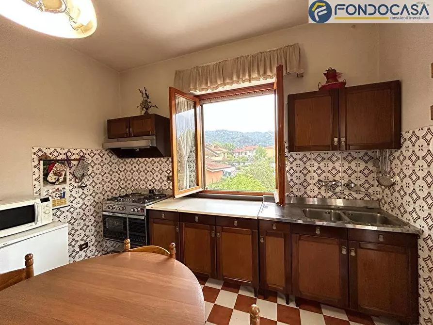 Immagine 14 di Villa in vendita  in Via di Mezzo a Massarosa