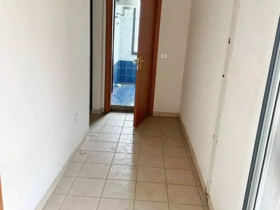 Immagine 21 di Capannone industriale in affitto  a Marigliano