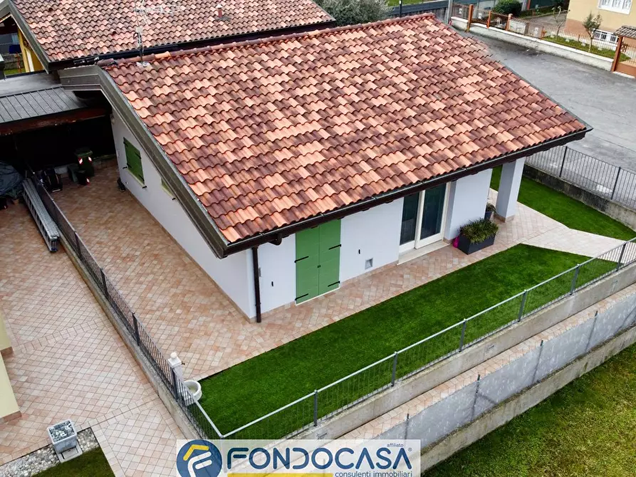 Immagine 6 di Villetta a schiera in vendita  a Coccaglio