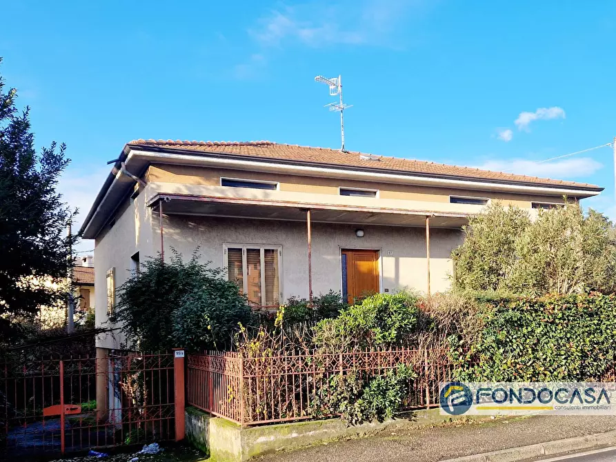 Immagine 2 di Villa in vendita  in VIA EINAUDI a Concesio