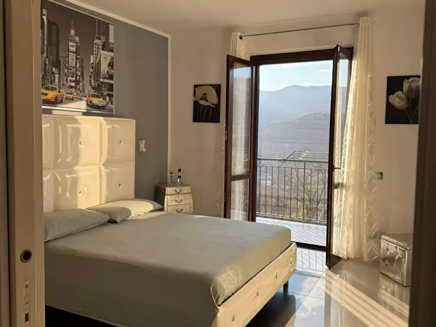 Immagine 18 di Villa in vendita  in Via Parrocchia a Baronissi