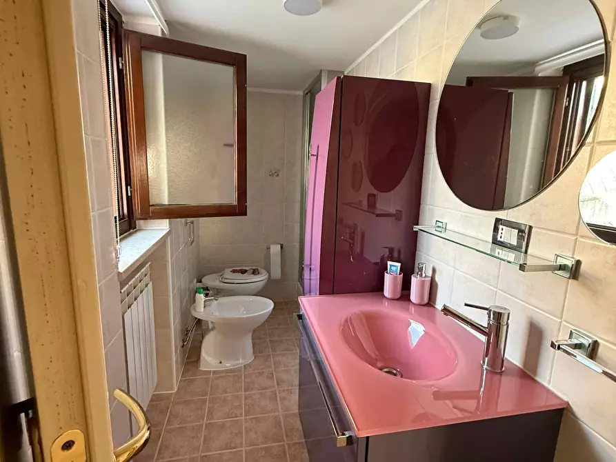 Immagine 26 di Villa in vendita  in Via Parrocchia a Baronissi