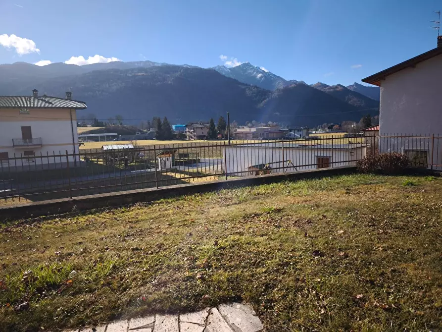 Immagine 8 di Appartamento in vendita  in Via Guizzetti a Clusone