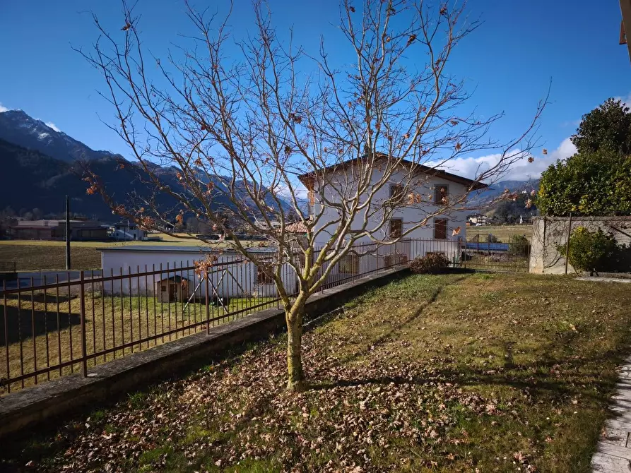 Immagine 6 di Appartamento in vendita  in Via Guizzetti a Clusone