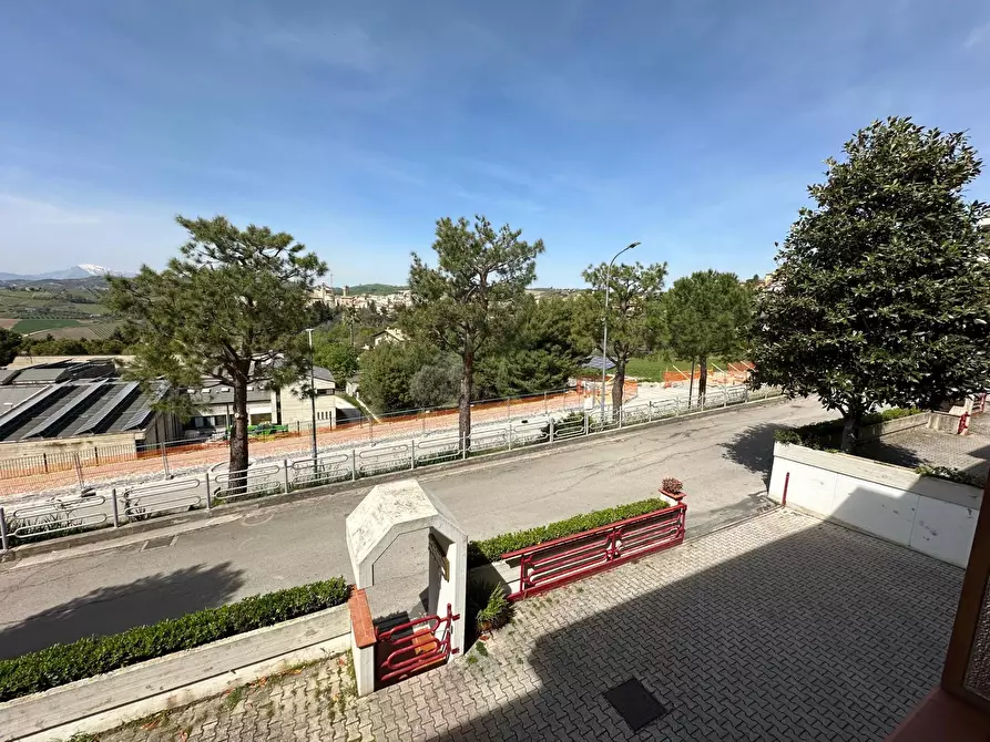 Immagine 11 di Appartamento in vendita  in Via Don Milani a Offida