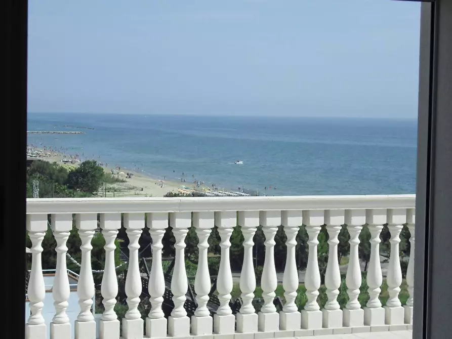 Immagine 20 di Appartamento in vendita  in Viale Vittoria a Alba Adriatica
