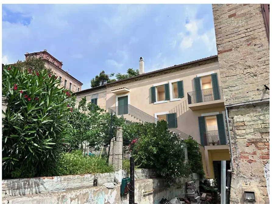 Immagine 1 di Appartamento in vendita  in Via Fratelli Rosselli a Grottammare