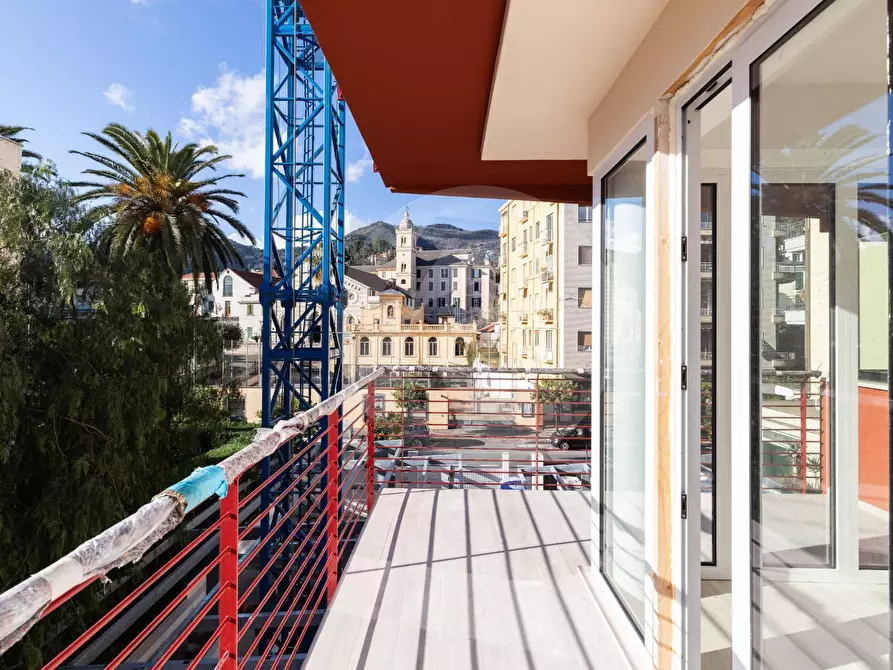 Immagine 6 di Appartamento in vendita  in via bosco a Alassio