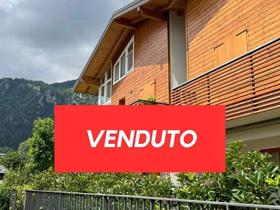 Immagine 1 di Appartamento in vendita  in Via Conciliazione a Castione Della Presolana