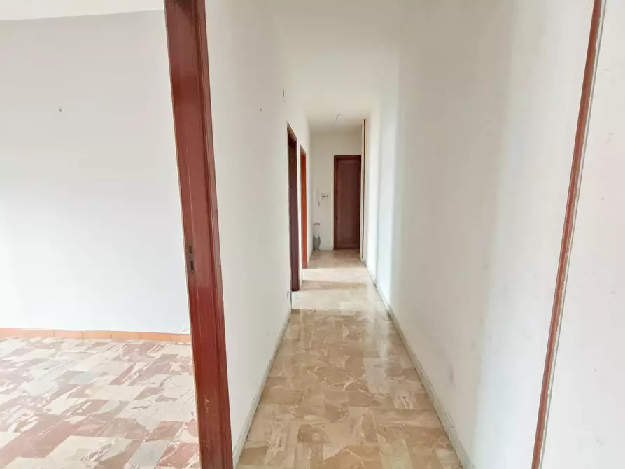 Immagine 8 di Appartamento in vendita  a Casoria