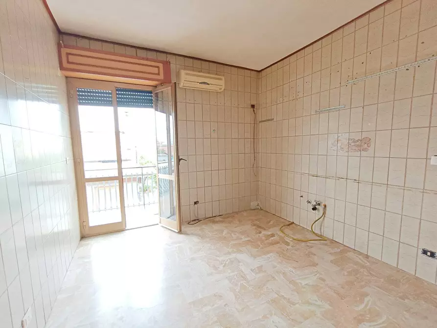 Immagine 2 di Appartamento in vendita  a Casoria