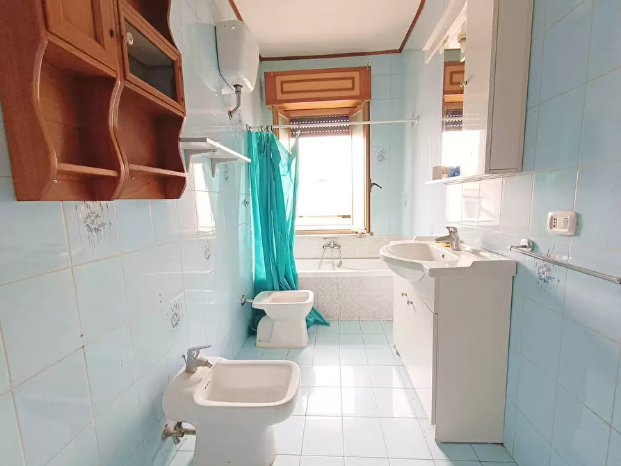 Immagine 10 di Appartamento in vendita  a Casoria