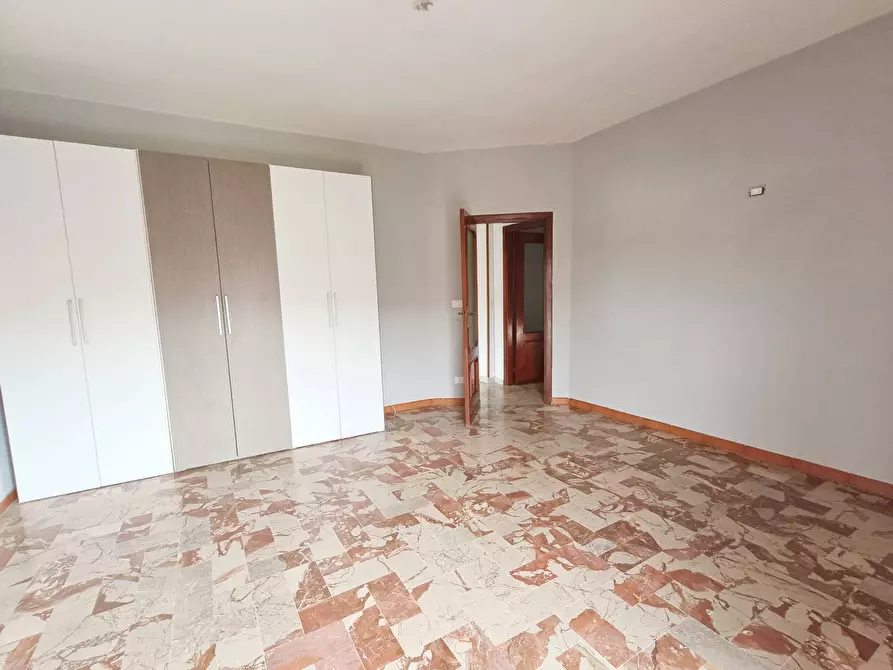 Immagine 17 di Appartamento in vendita  a Casoria