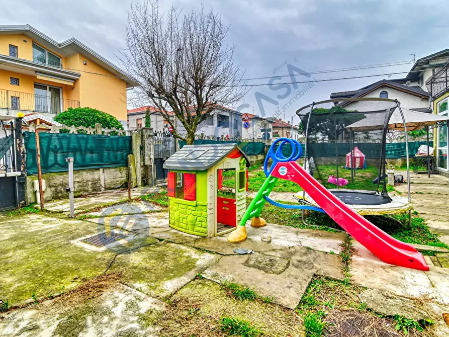 Immagine 20 di Villa in vendita  in VIA ISONZO a Solaro