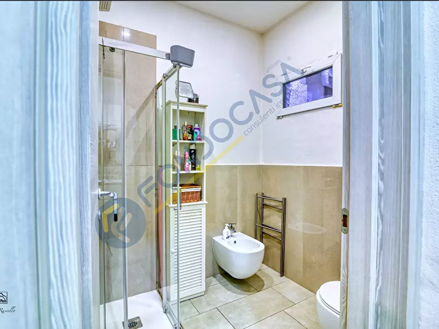 Immagine 11 di Villa in vendita  in VIA ISONZO a Solaro