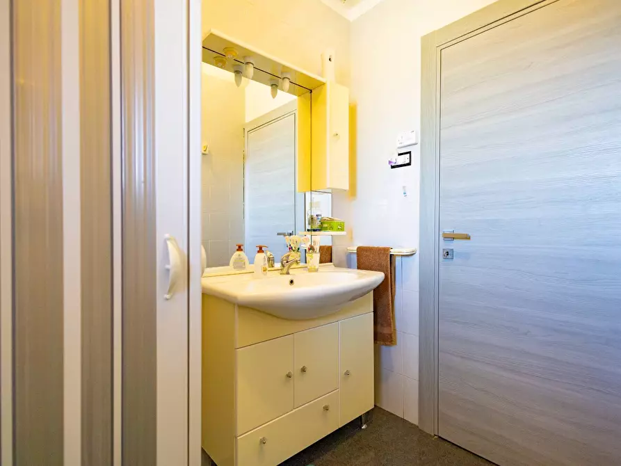 Immagine 20 di Appartamento in vendita  in Piazza Ina- Casa a Vernole