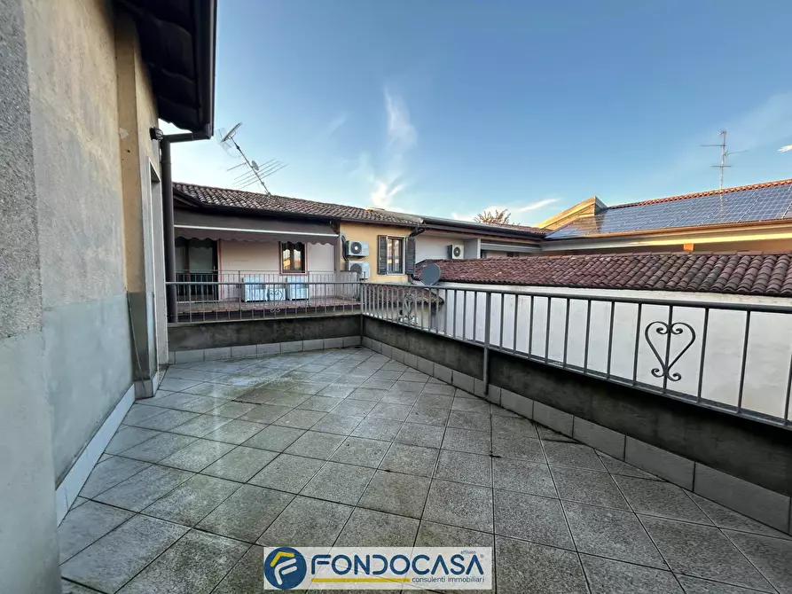 Immagine 2 di Appartamento in vendita  a Rovato