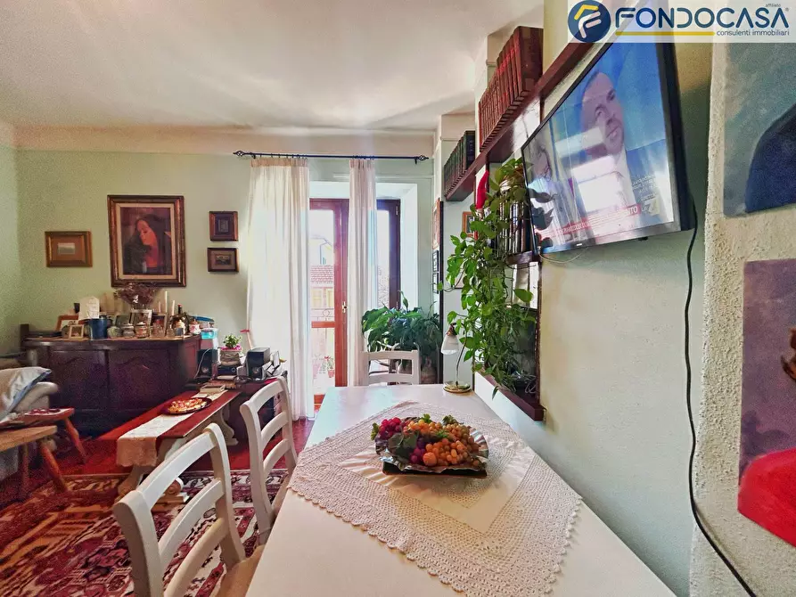 Immagine 4 di Appartamento in vendita  in Via della Pace a Seravezza