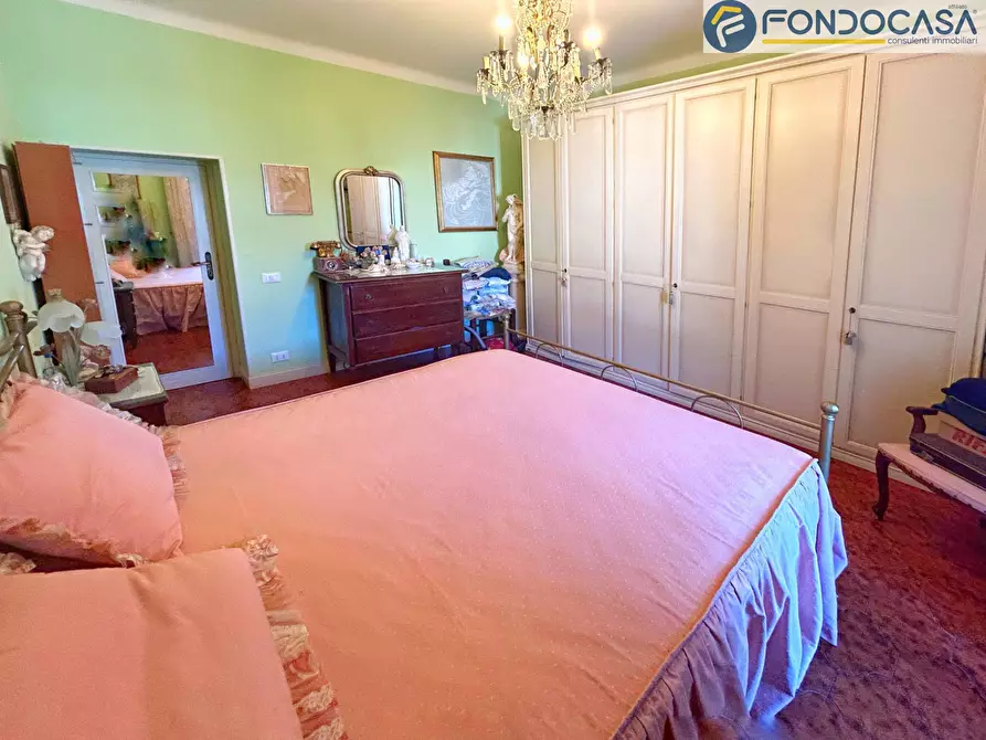 Immagine 17 di Appartamento in vendita  in Via della Pace a Seravezza