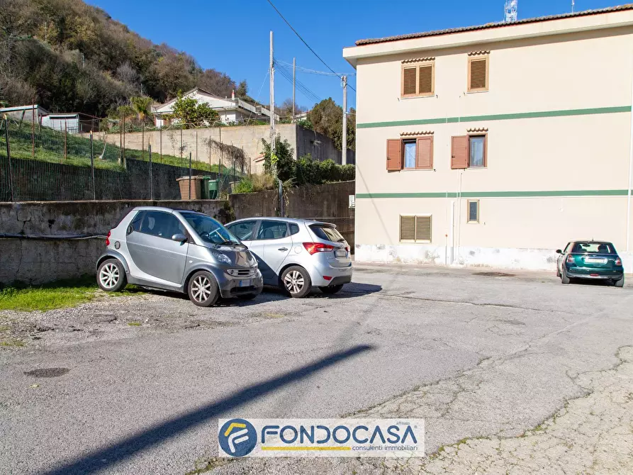 Immagine 3 di Appartamento in vendita  in Via Casa Stanzione a Salerno