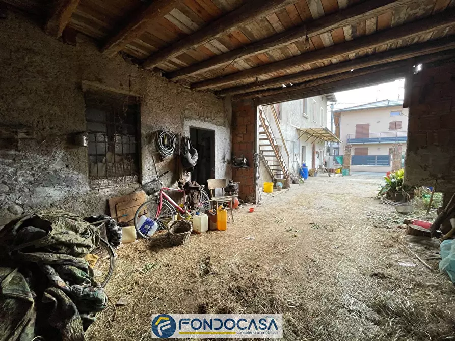 Immagine 6 di Rustico / casale in vendita  a Cazzago San Martino