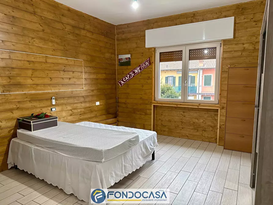 Immagine 12 di Appartamento in vendita  a Rovato