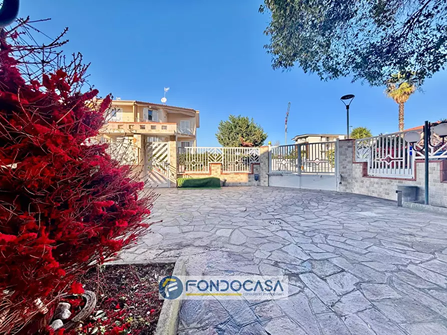 Immagine 4 di Villetta a schiera in vendita  in via giacomo leopardi a Cesa