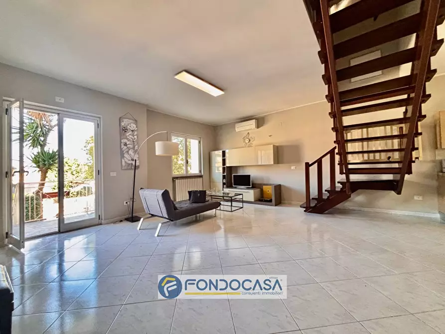 Immagine 11 di Villetta a schiera in vendita  in via giacomo leopardi a Cesa