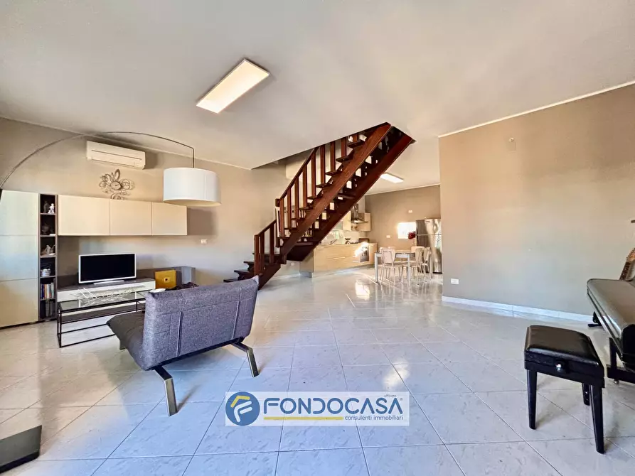 Immagine 14 di Villetta a schiera in vendita  in via giacomo leopardi a Cesa