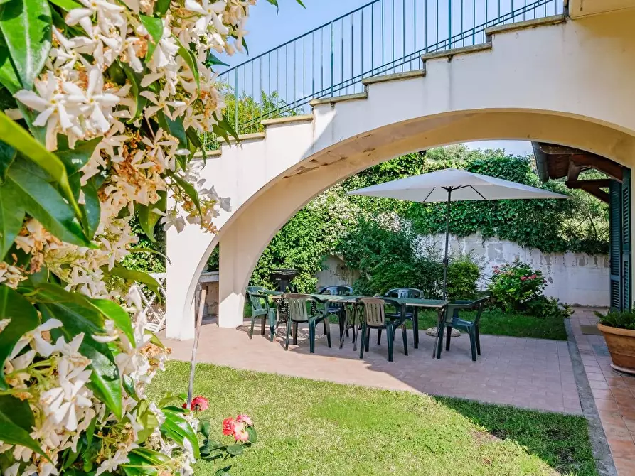 Immagine 5 di Villa in vendita  in VIA ROMA a Castellina Marittima