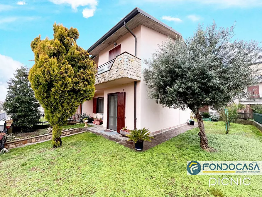 Immagine 3 di Villetta a schiera in vendita  in Capriolo a Capriolo