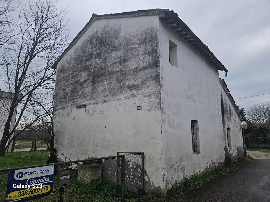 Immagine 3 di Casa indipendente in vendita  in Via Adige a Ravenna
