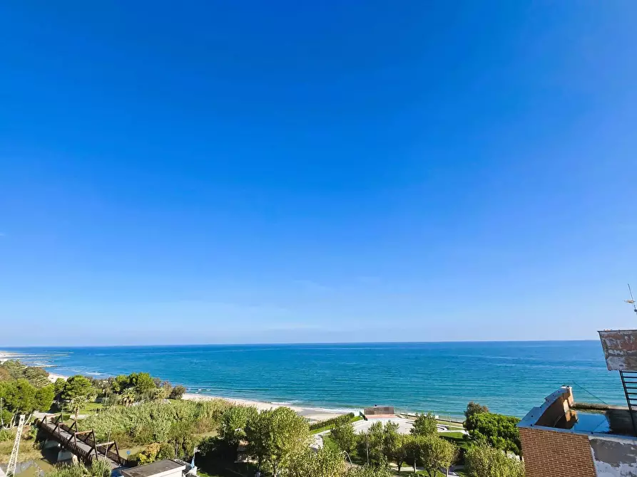 Immagine 2 di Attico in vendita  in Viale della Vittoria a Alba Adriatica