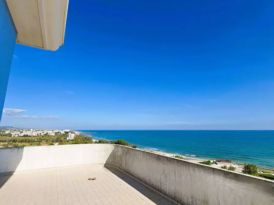 Immagine 12 di Attico in vendita  in Viale della Vittoria a Alba Adriatica