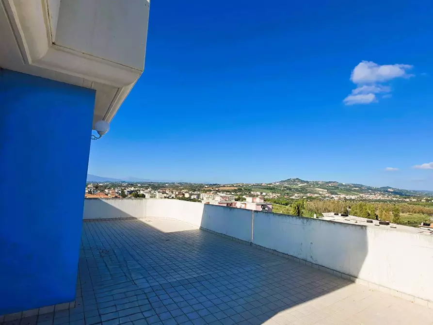 Immagine 15 di Attico in vendita  in Viale della Vittoria a Alba Adriatica