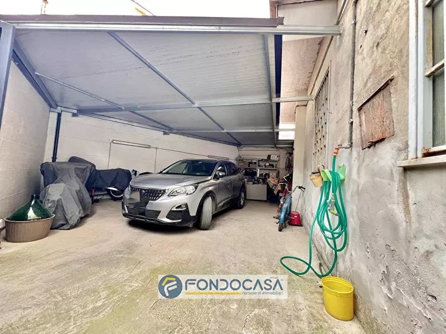 Immagine 4 di Casa indipendente in vendita  in Via Nazzario sauro a Lusciano