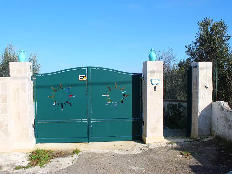 Immagine 30 di Villa in vendita  in VIA  CRISPIANO a Martina Franca