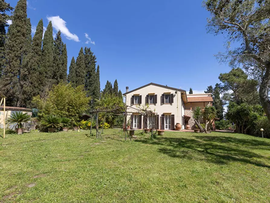 Immagine 6 di Villa in vendita  in VIA DELLE SORGENTI a Collesalvetti