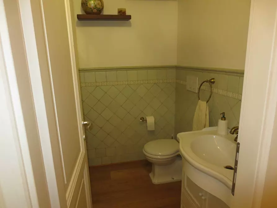 Immagine 26 di Villa in vendita  in Via tre Ottobre a Ascoli Piceno