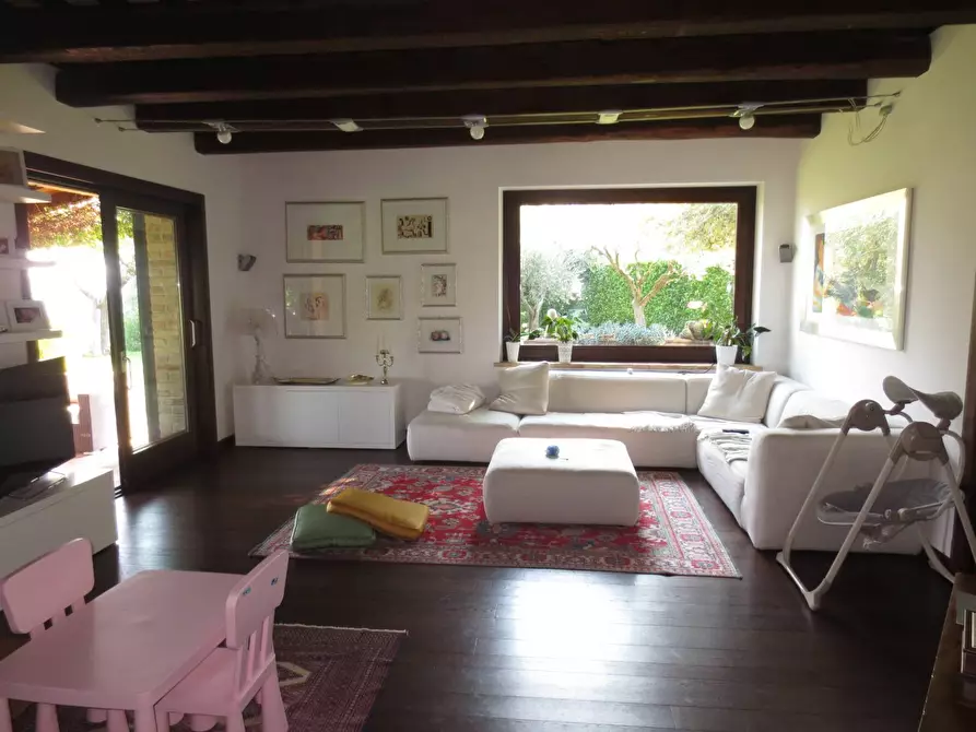 Immagine 7 di Villa in vendita  in Via tre Ottobre a Ascoli Piceno