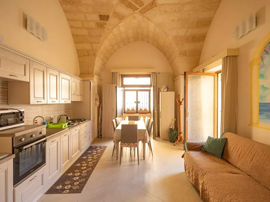 Immagine 1 di Casa indipendente in vendita  in VIA BASSEO a Lecce