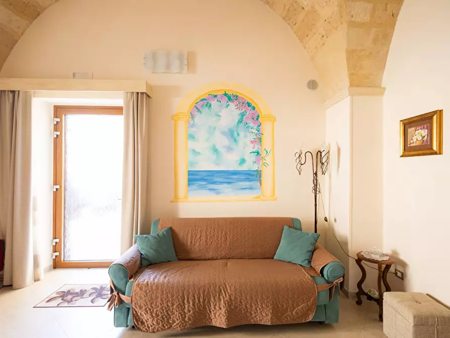 Immagine 3 di Casa indipendente in vendita  in VIA BASSEO a Lecce