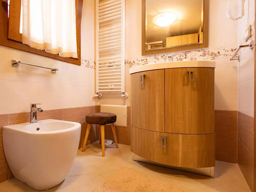 Immagine 26 di Casa indipendente in vendita  in VIA BASSEO a Lecce