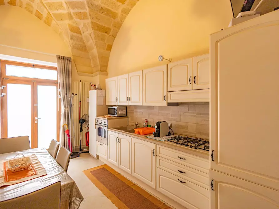 Immagine 10 di Casa indipendente in vendita  in VIA BASSEO a Lecce