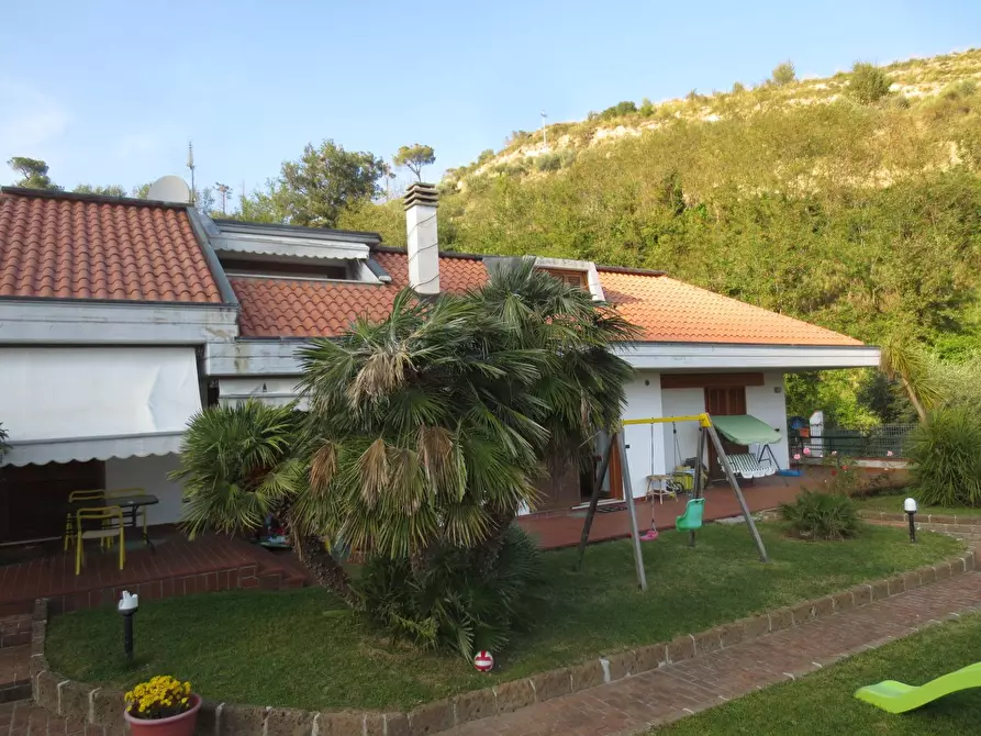 Immagine 12 di Villa in vendita  in Via Domenico Cimarosa a Ascoli Piceno