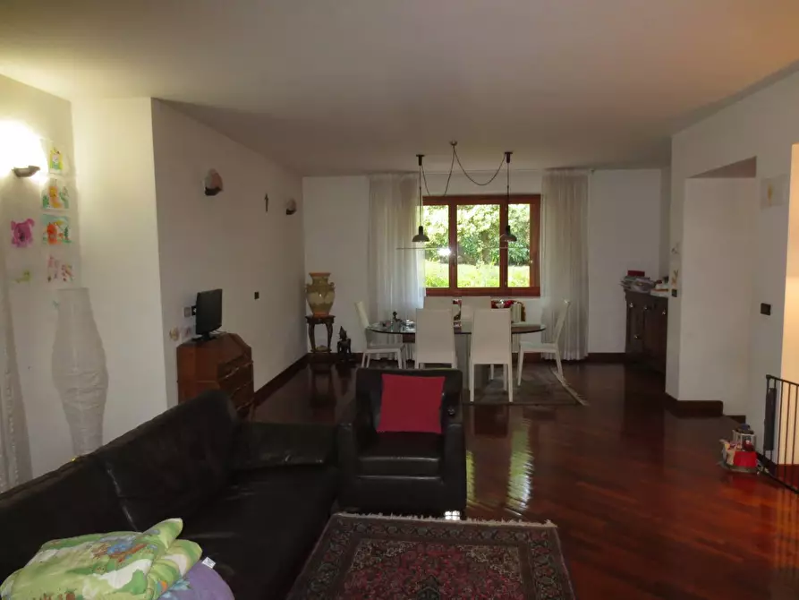 Immagine 3 di Villa in vendita  in Via Domenico Cimarosa a Ascoli Piceno