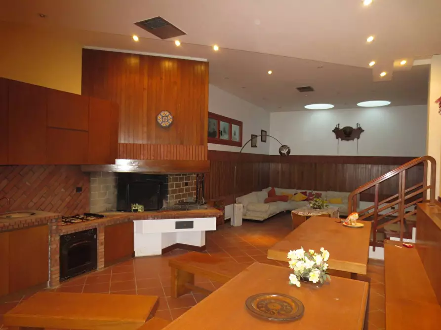 Immagine 11 di Villa in vendita  in Via Domenico Cimarosa a Ascoli Piceno