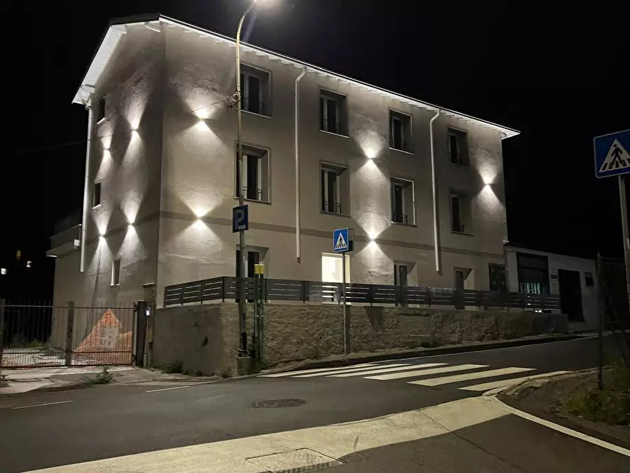 Immagine 3 di Appartamento in vendita  in via donatori del sangue a Como