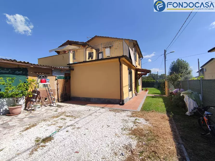 Immagine 12 di Casa bifamiliare in vendita  in VIA PADULE a Pietrasanta